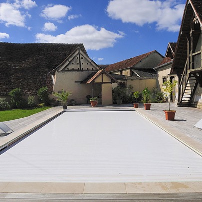 Installation de rideau immergé